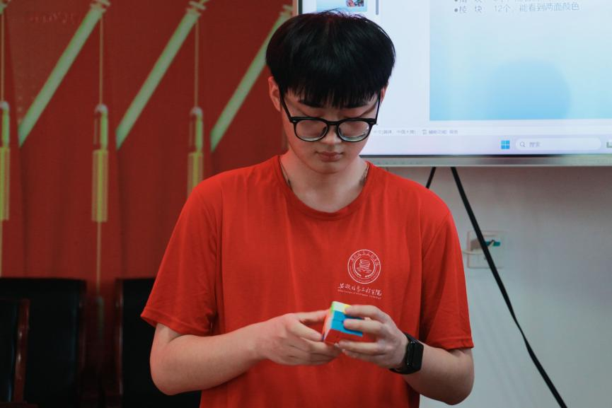 图片4.png 图片4.png